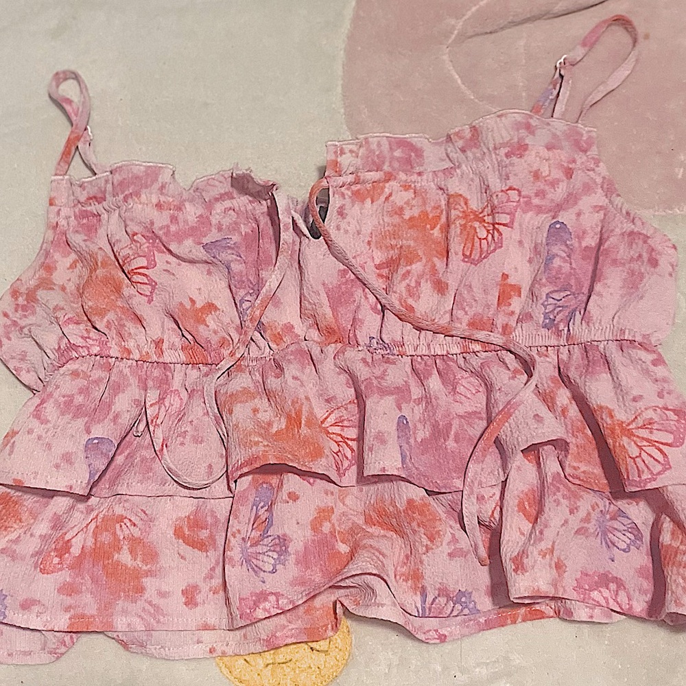 Wild Fable butterfly top 🦋👚